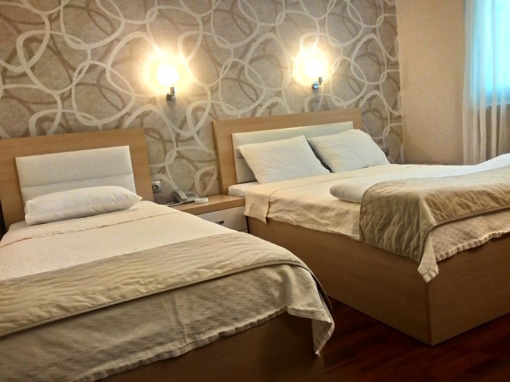 Guney Adana Otel Zimmer foto